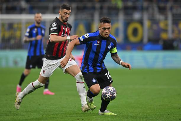 合在高空球 合在高空球